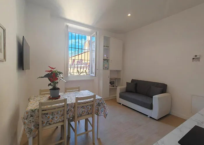La Casa Di Mida Rome